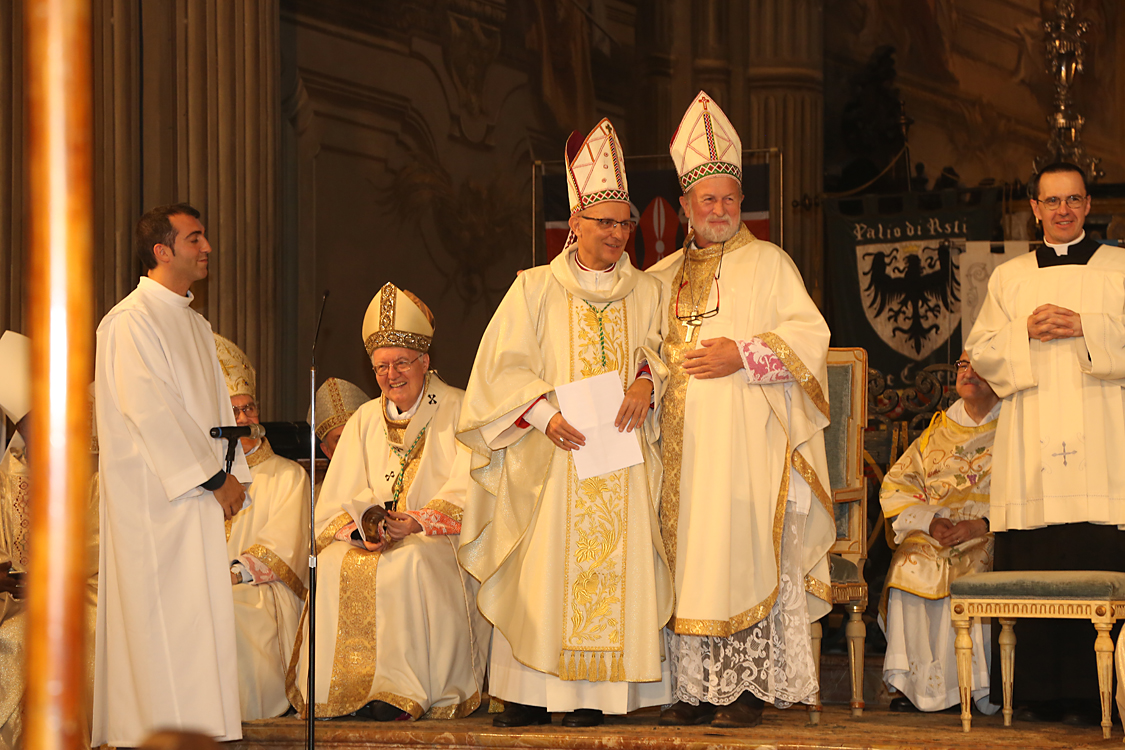 Monsignor Marco Prastaro Vescovo di Asti_428.jpg